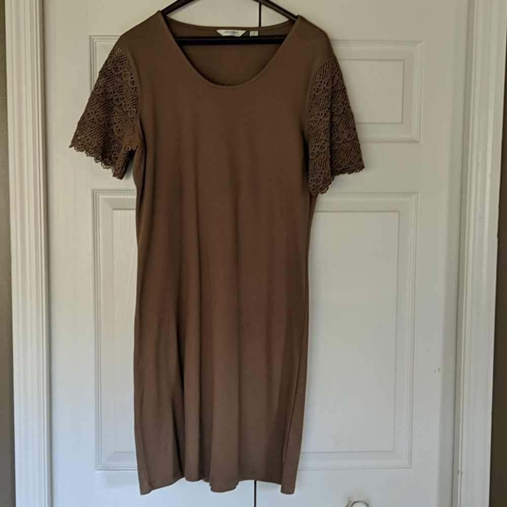 Liz Claiborne,coco brown, knee length tee shirt dress. Medium